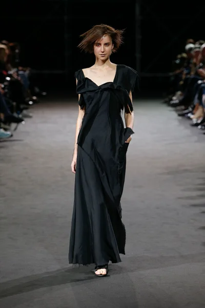 Look 9